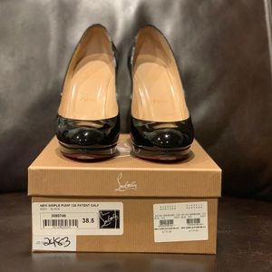 New Simple Pump Christian Louboutin Size 38.5